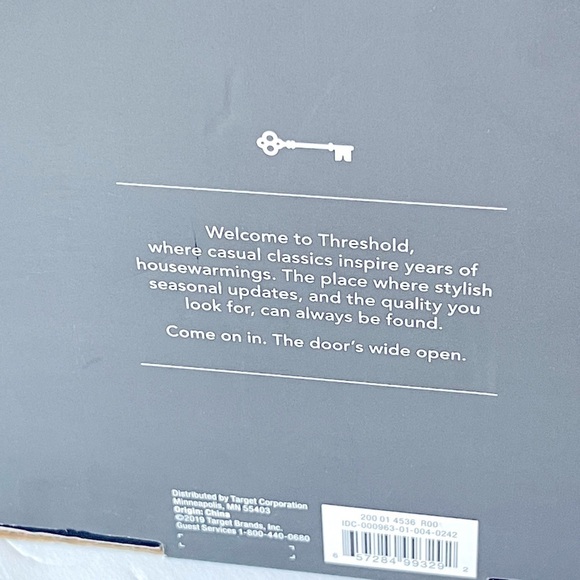 NEW in Box 2 Pack Mugs Proud Grandma Threshold Flowers Gift Grandmother - Picture 6 of 9